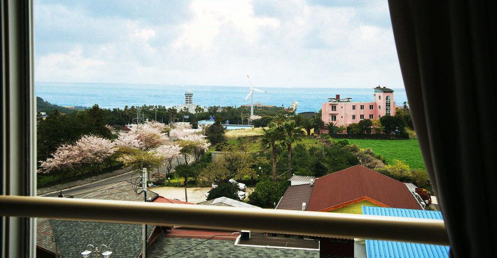 Hotel The Grang Jungmun Сеогвипо Екстериор снимка