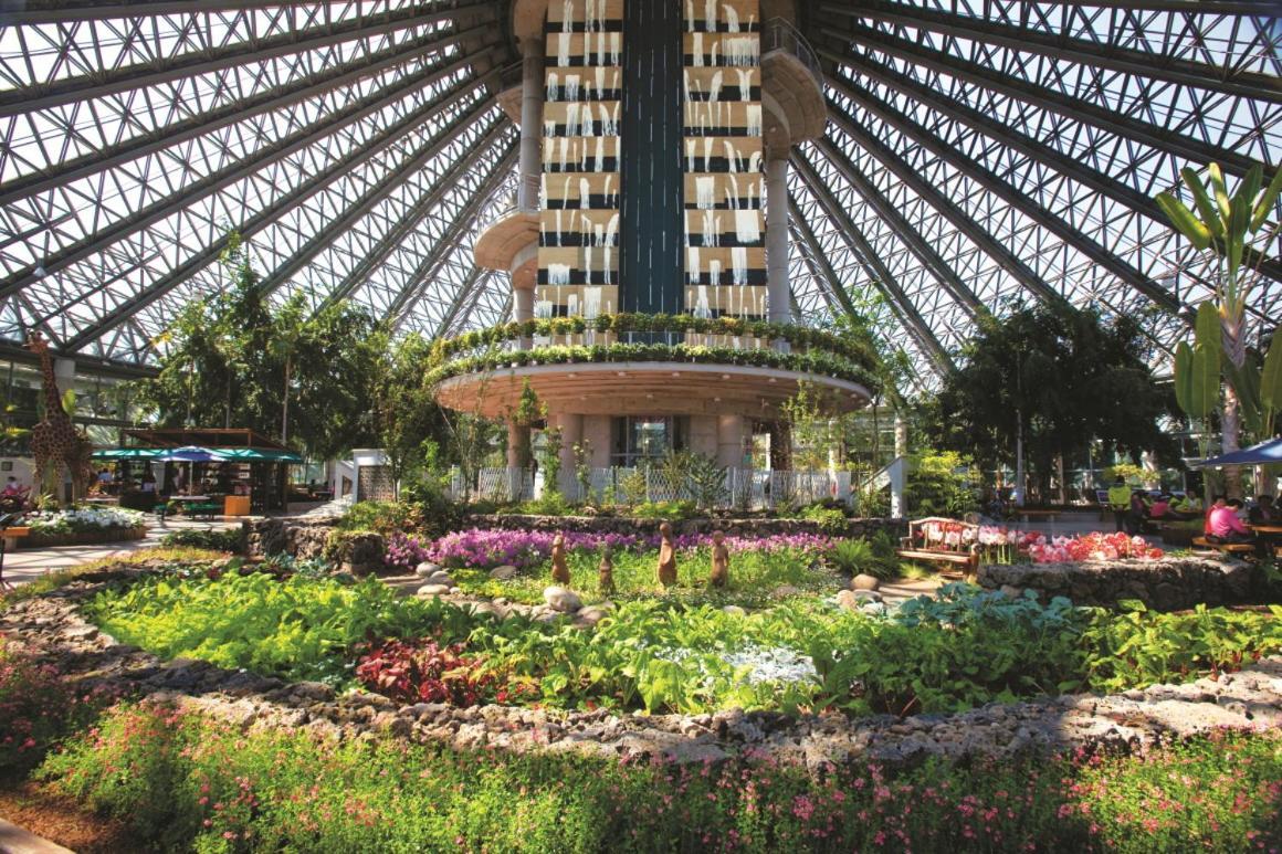 Hotel The Grang Jungmun Сеогвипо Екстериор снимка